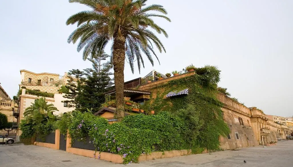 Cleopatra B&B Palermo 3*,  Italy